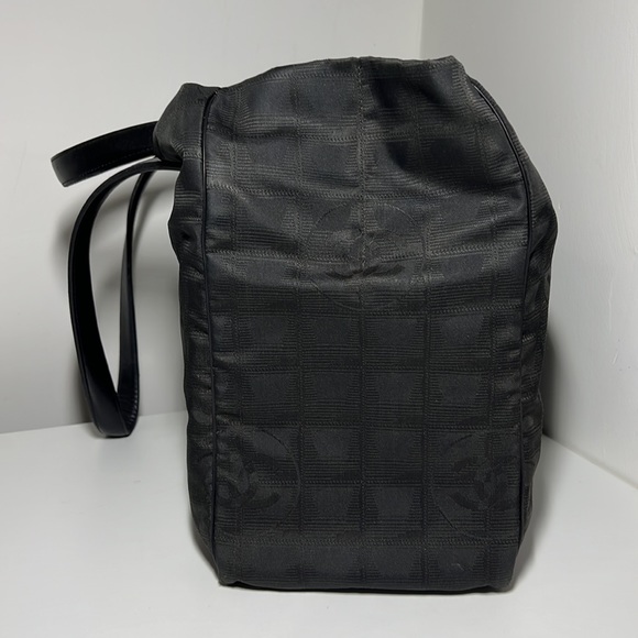 Chanel Tote - Picture 11 of 13